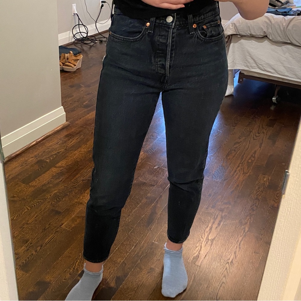 Levi’s Wedgie jeans, cropped, Faded Black, size 27 - Picture 2 of 3